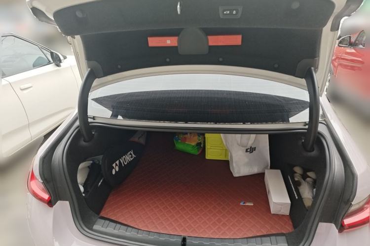 Used BMW i3 2024 eDrive 40 L Midnight Edition Trunk