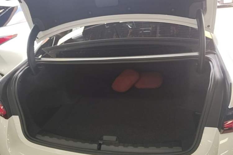Used BMW i3 2024 eDrive 35 L Trunk