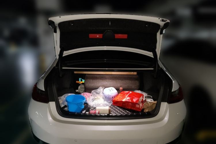 Used BMW i3 2024 eDrive 40 L Midnight Edition Trunk