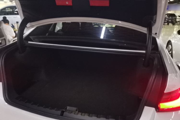 Used BMW i3 2024 eDrive 35 L Trunk