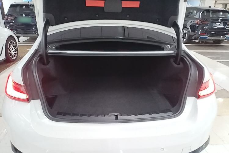 Used BMW i3 2024 eDrive 35 L Trunk