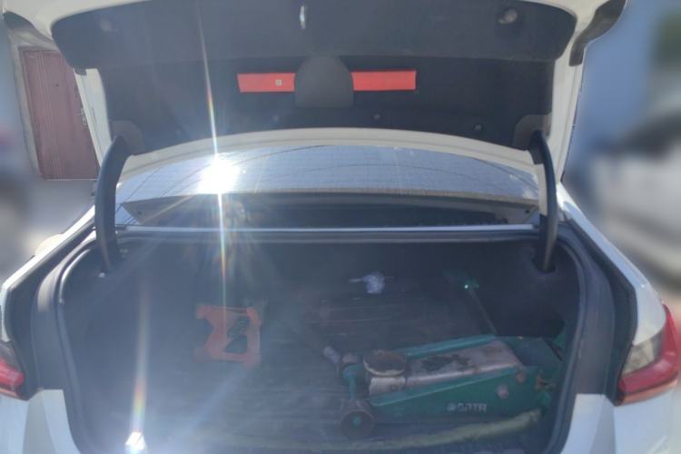 Used BMW i3 2024 eDrive 40 L Midnight Edition Trunk