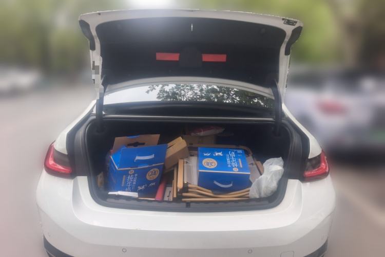 Used BMW i3 2024 eDrive 35 L Trunk