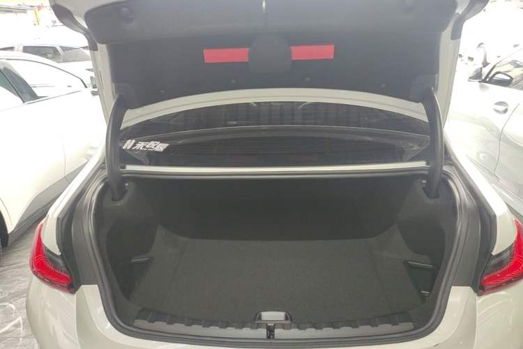 Used BMW i3 2024 eDrive 35 L Trunk