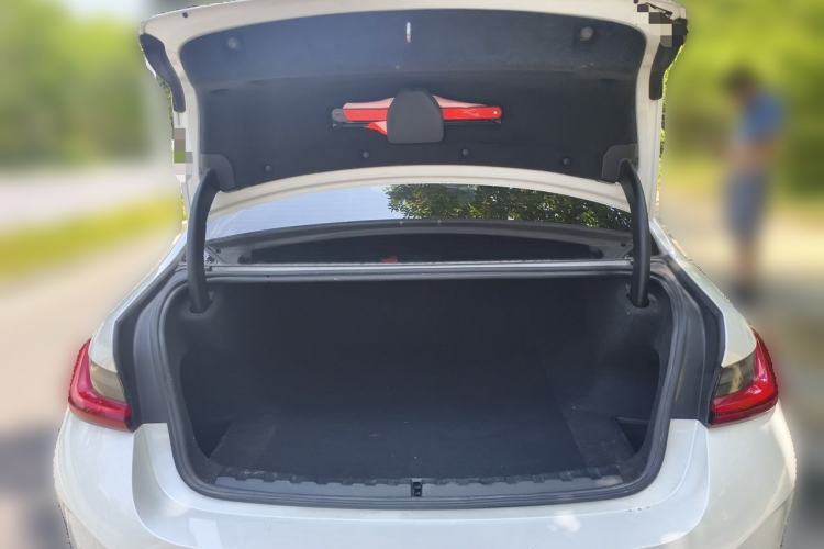 Used BMW i3 2024 eDrive 35 L Trunk