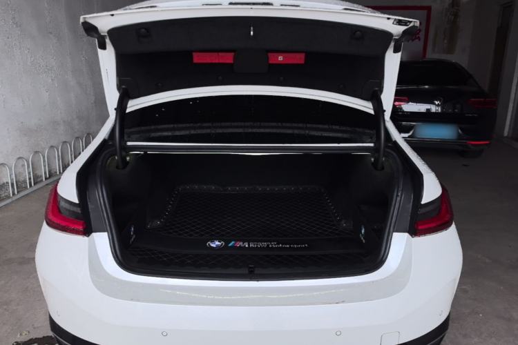 Used BMW i3 2024 eDrive 35 L Trunk