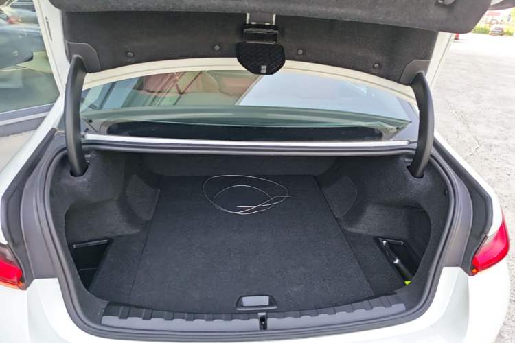 Used BMW i3 2024 eDrive 35 L Trunk