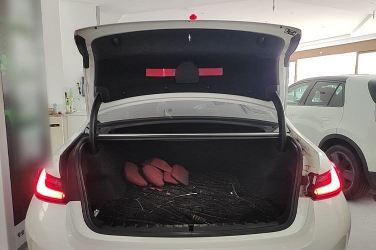 Used BMW i3 2024 eDrive 35 L Trunk