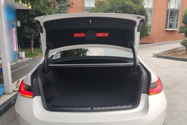 Used BMW i3 2024 eDrive 35 L Trunk