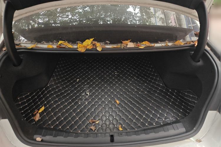 Used BMW i3 2024 eDrive 35 L Trunk