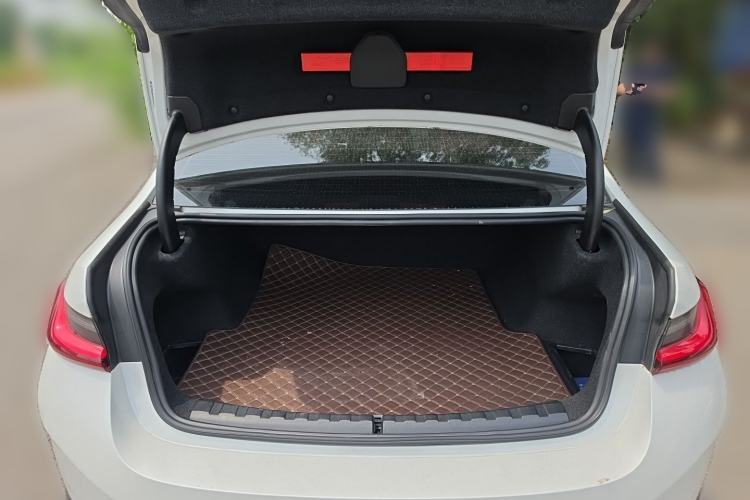 Used BMW i3 2024 eDrive 35 L Trunk