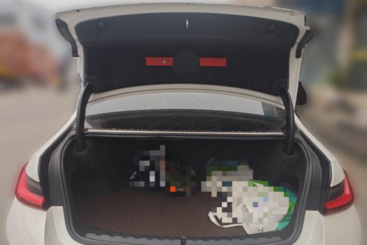 Used BMW i3 2024 eDrive 40 L Midnight Edition Trunk