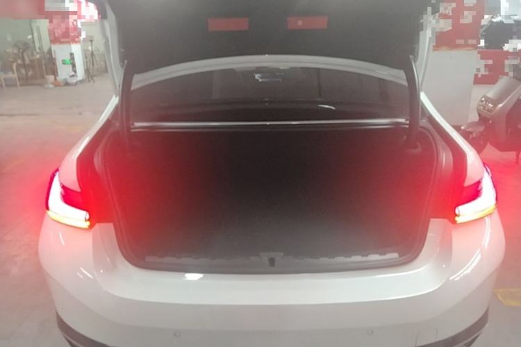 Used BMW i3 2024 eDrive 35 L Trunk