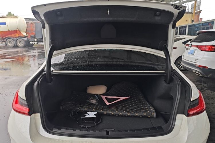 Used BMW i3 2024 eDrive 35 L Trunk