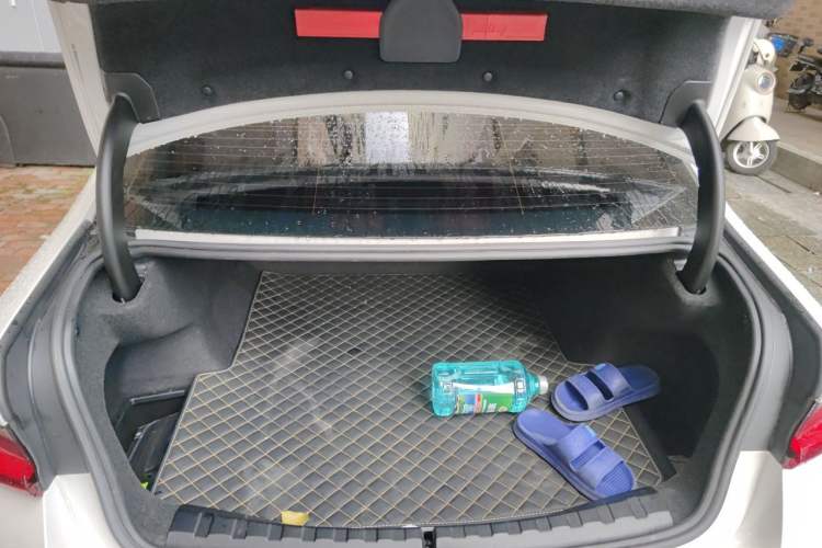 Used BMW i3 2024 eDrive 35 L Trunk