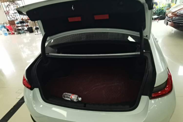 Used BMW i3 2024 eDrive 35 L Trunk