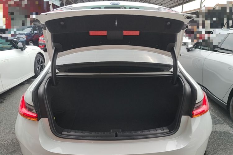 Used BMW i3 2024 eDrive 35 L Trunk