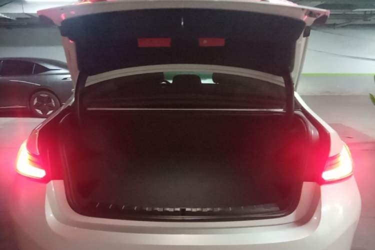 Used BMW i3 2024 eDrive 35 L Trunk