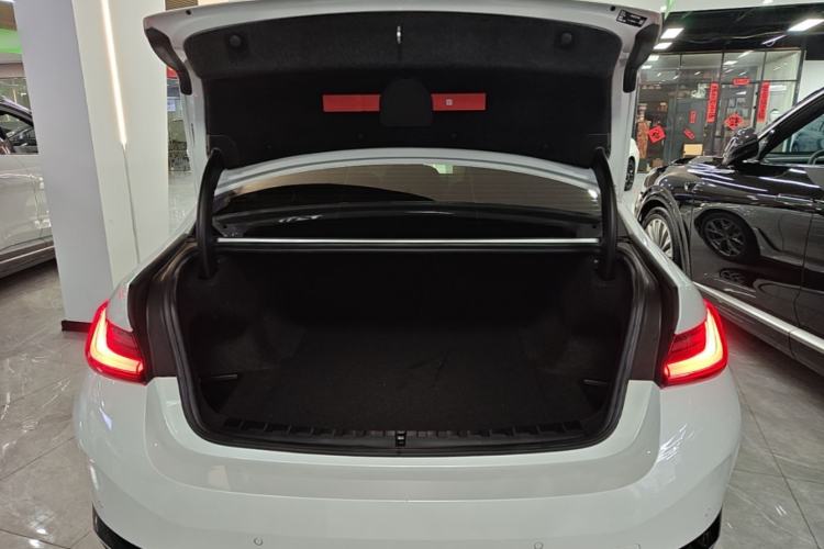 Used BMW i3 2024 eDrive 35 L Trunk