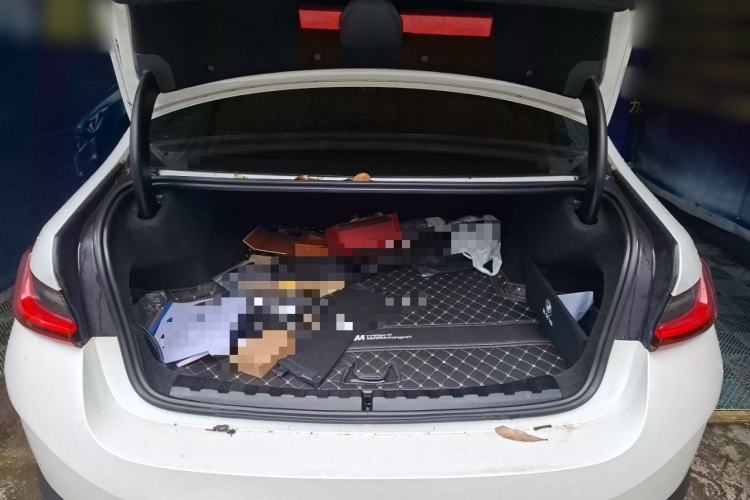 Used BMW i3 2024 eDrive 40 L Midnight Edition Trunk