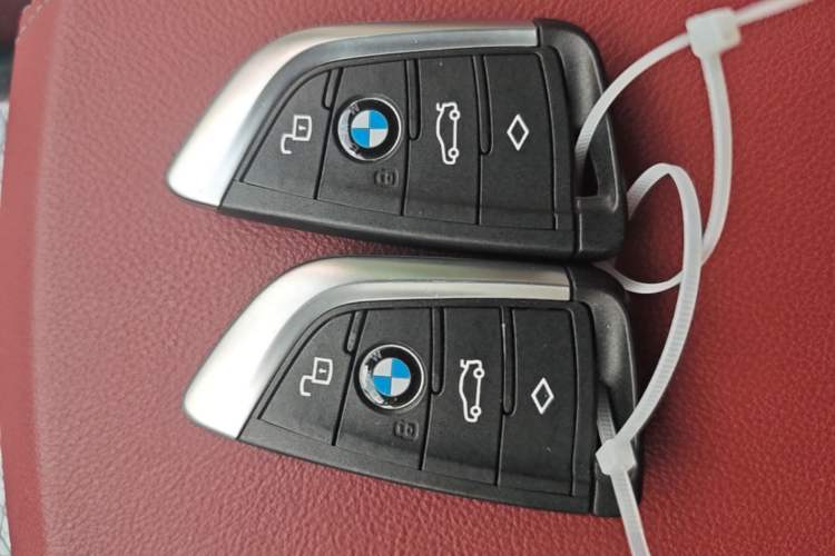 Used BMW i3 2024 eDrive 40 L Midnight Edition Vehicle Key
