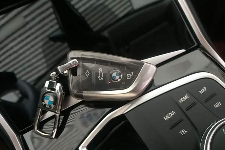 Used BMW i3 2024 eDrive 35 L Vehicle Key