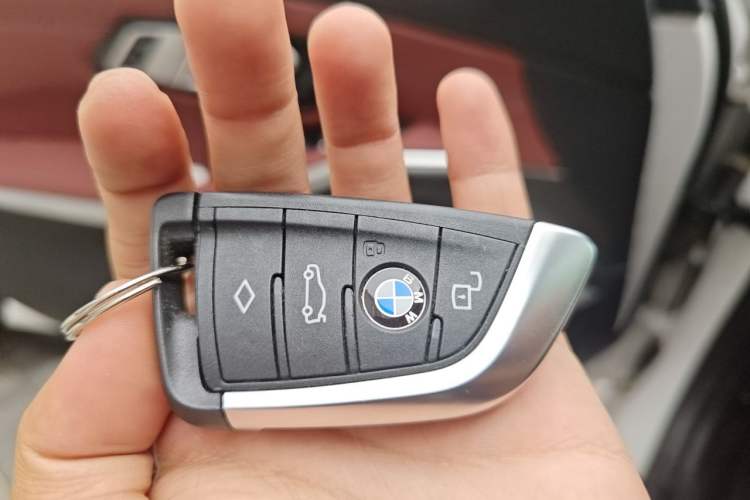 Used BMW i3 2024 eDrive 40 L Midnight Edition Vehicle Key