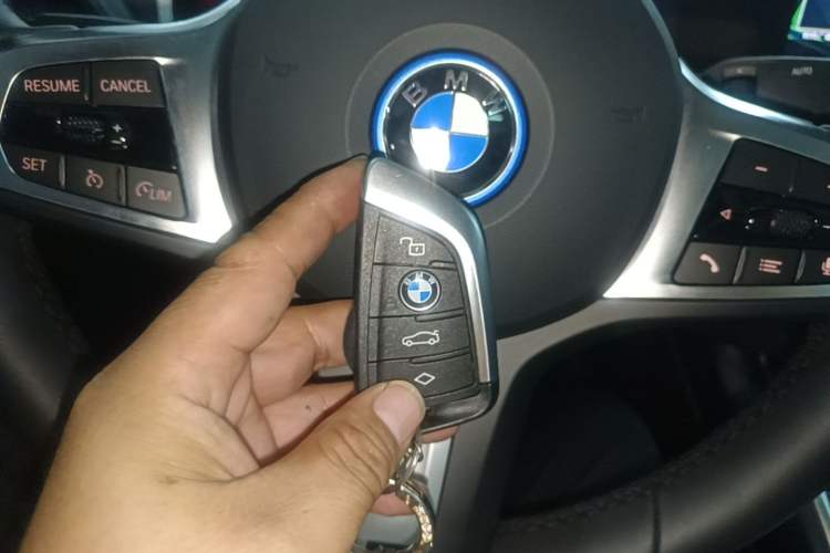 Used BMW i3 2024 eDrive 35 L Vehicle Key