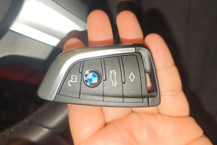 Used BMW i3 2024 eDrive 40 L Midnight Edition Vehicle Key