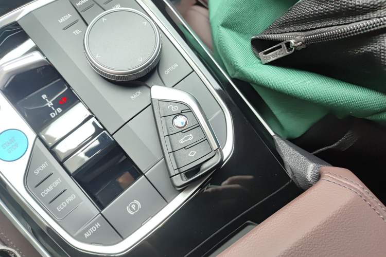 Used BMW i3 2024 eDrive 35 L Vehicle Key