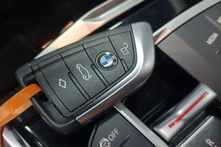 Used BMW i3 2024 eDrive 35 L Vehicle Key