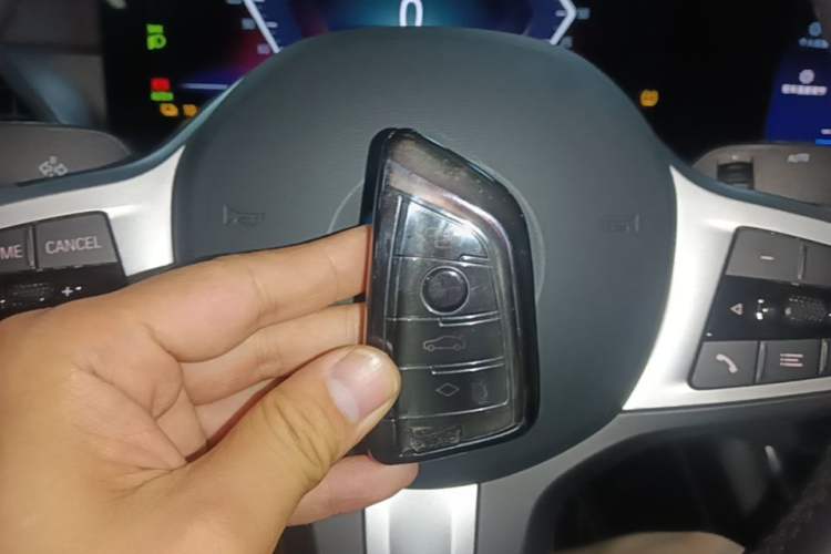 Used BMW i3 2024 eDrive 35 L Vehicle Key