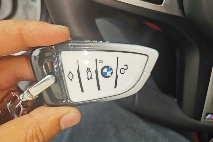 Used BMW i3 2024 eDrive 40 L Midnight Edition Vehicle Key