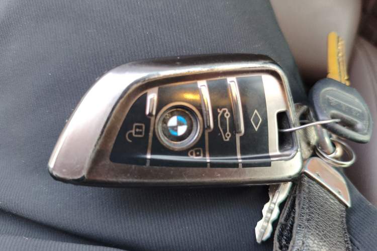 Used BMW i3 2024 eDrive 35 L Vehicle Key