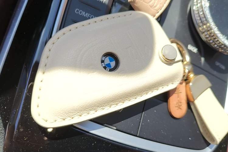 Used BMW i3 2024 eDrive 35 L Vehicle Key
