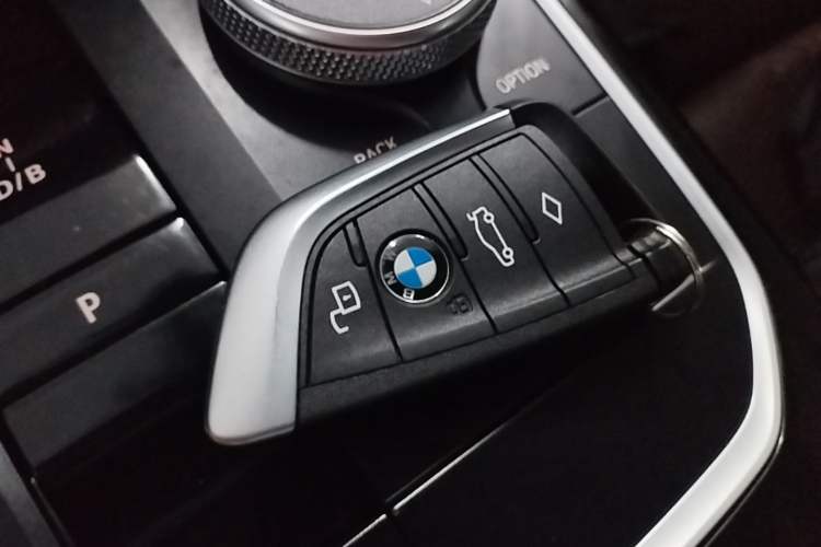Used BMW i3 2024 eDrive 35 L Vehicle Key
