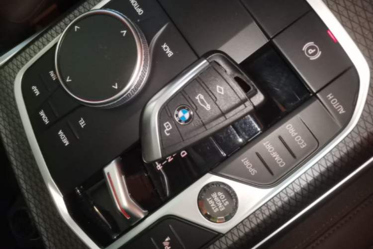 Used BMW i3 2024 eDrive 40 L Midnight Edition Vehicle Key