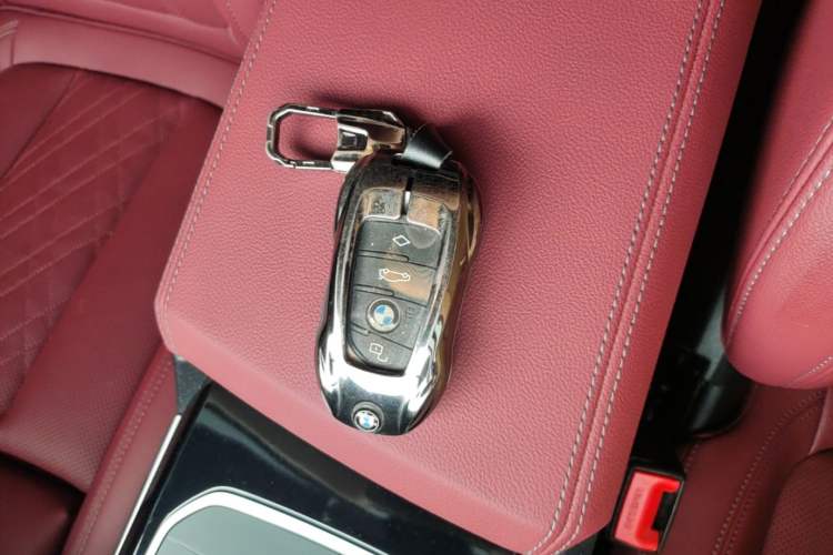 Used BMW i3 2024 eDrive 35 L Vehicle Key