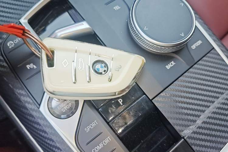 Used BMW i3 2024 eDrive 40 L Midnight Edition Vehicle Key