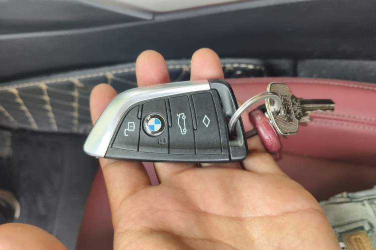 Used BMW i3 2024 eDrive 35 L Vehicle Key