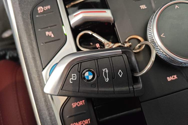 Used BMW i3 2024 eDrive 35 L Vehicle Key