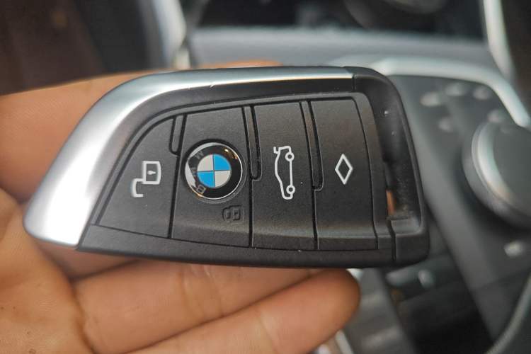 Used BMW i3 2024 eDrive 40 L Midnight Edition Vehicle Key