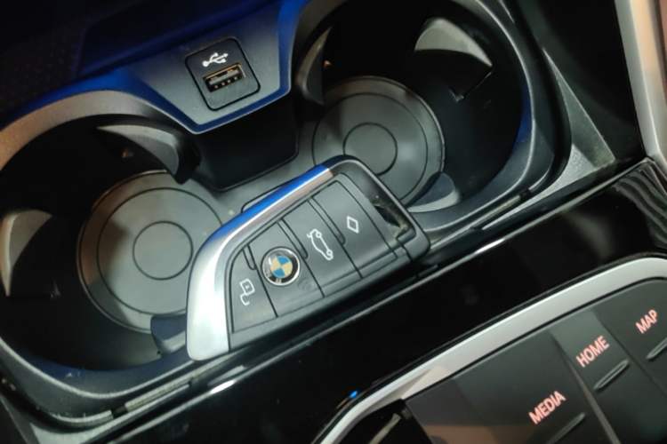 Used BMW i3 2024 eDrive 35 L Vehicle Key