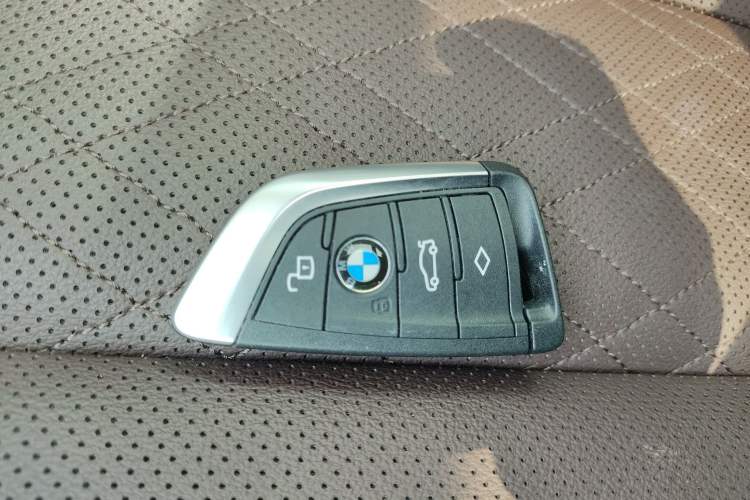 Used BMW i3 2024 eDrive 35 L Vehicle Key