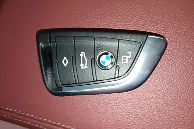Used BMW i3 2024 eDrive 35 L Vehicle Key