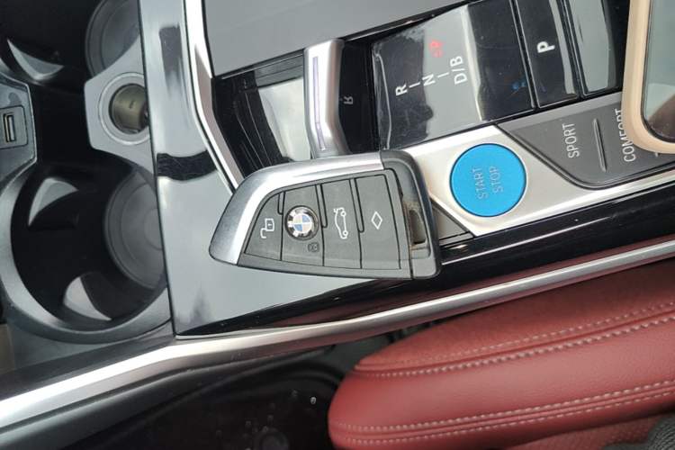 Used BMW i3 2024 eDrive 35 L Vehicle Key