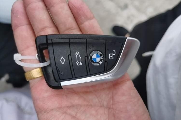 Used BMW i3 2024 eDrive 35 L Vehicle Key