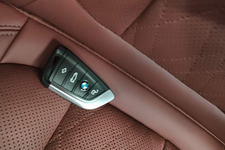 Used BMW i3 2024 eDrive 35 L Vehicle Key