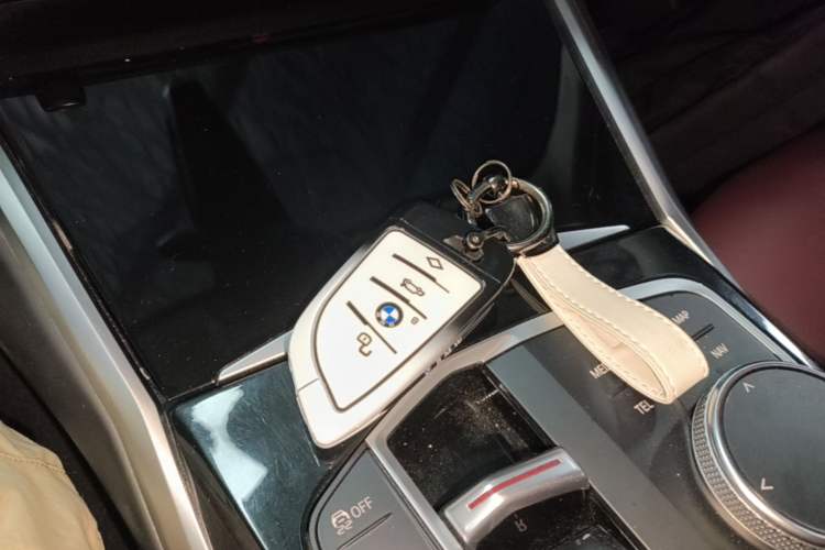 Used BMW i3 2024 eDrive 35 L Vehicle Key