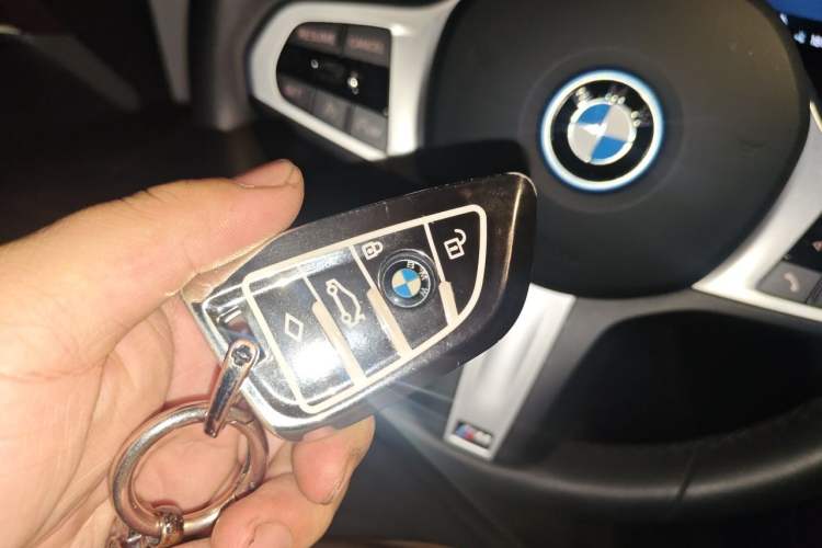 Used BMW i3 2024 eDrive 35 L Vehicle Key